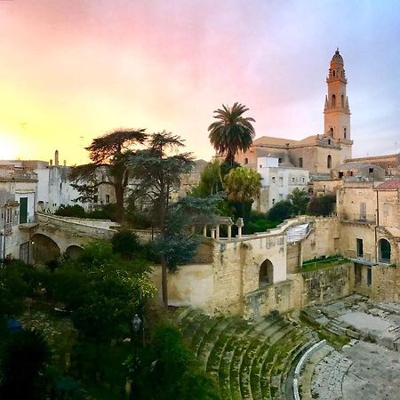 Suite Del Teatro Romano Lecce Exterior foto