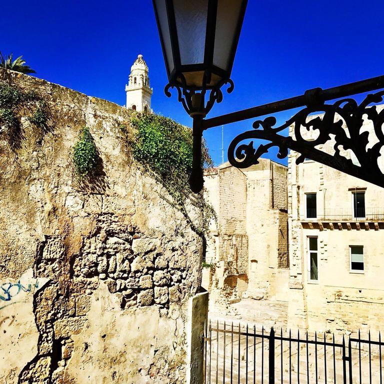 Suite Del Teatro Romano Lecce Exterior foto